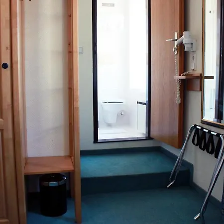 Bistro's Bed and breakfast 2*