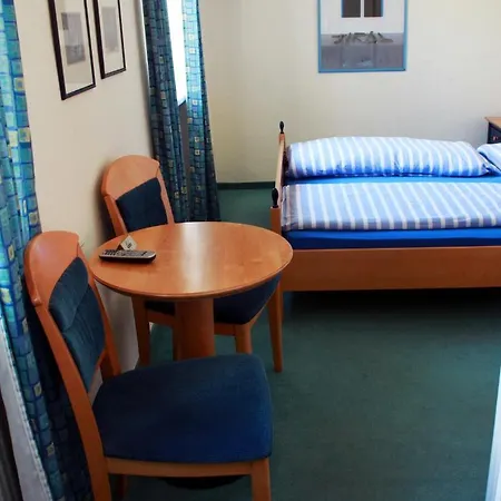Bistro's Bed and breakfast 2*